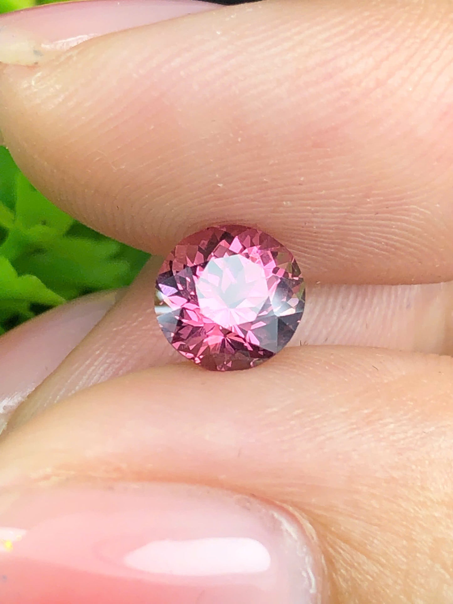 Natural Pink spinel Luc Yen 1.37ct_ 28072609HG