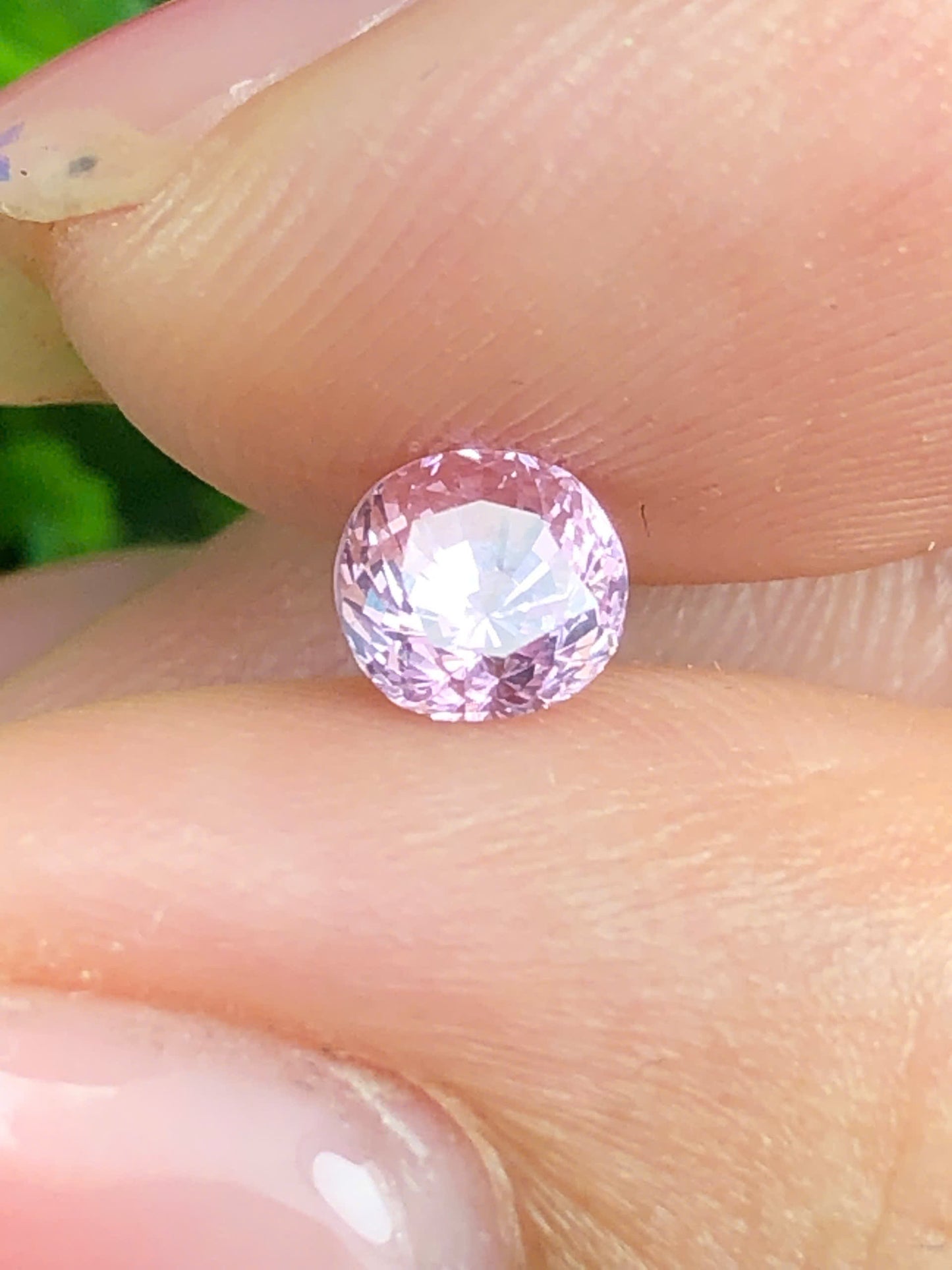 Natural Pinkish purple spinel Lucyen 0.65ct_28072618HU