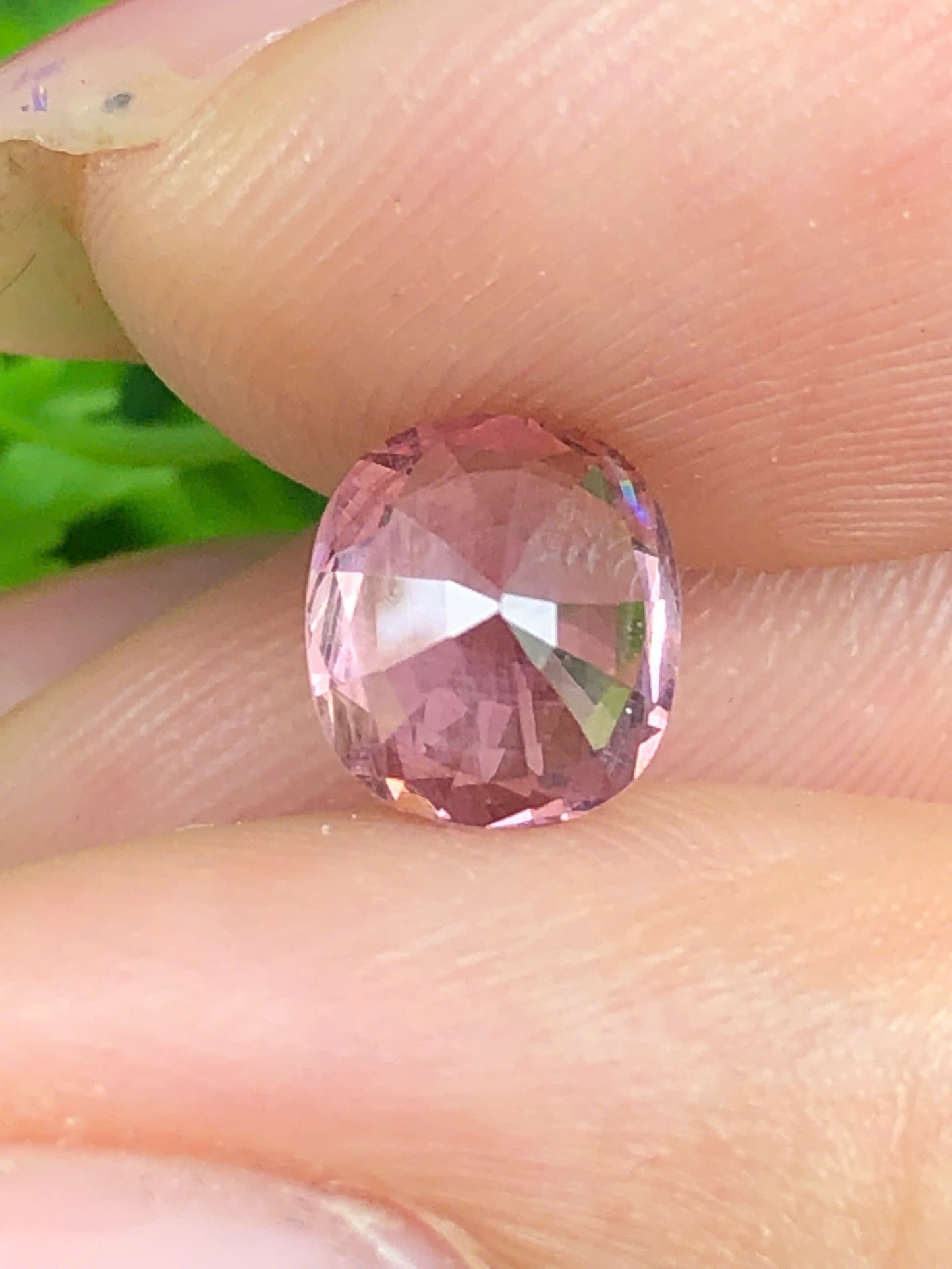 Natural Purple spinel Lucyen 1.55ct_28072620HU