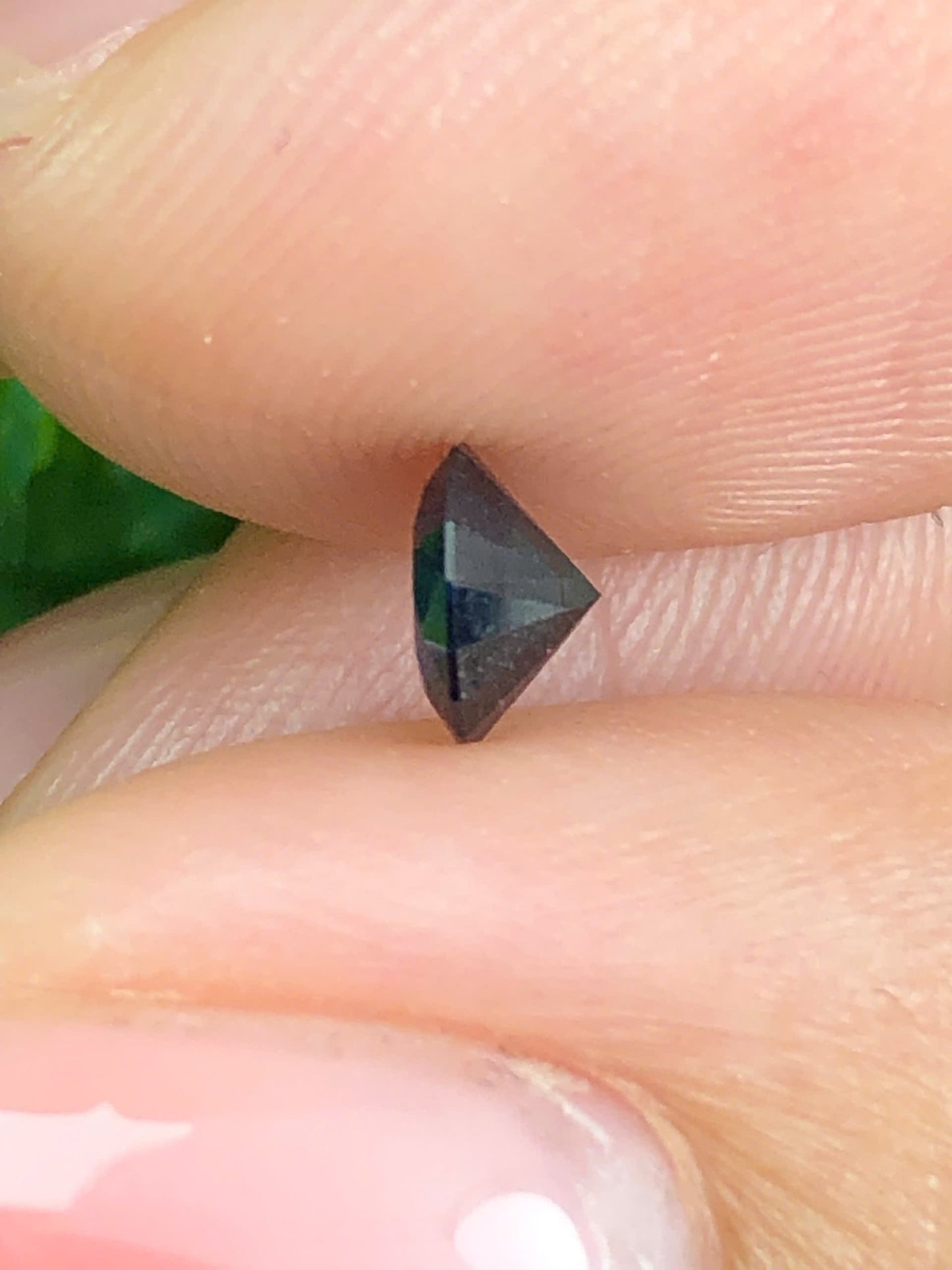 Natural teal Sapphire Phan Thiet 0.52ct_28072623HU