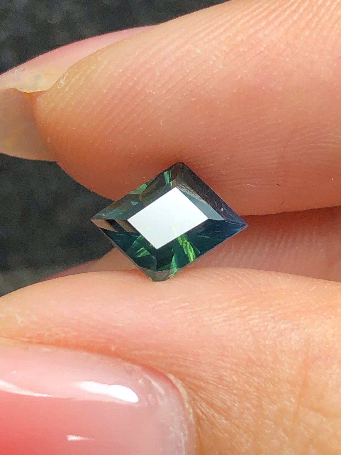 Natural Concave Sapphire Phan Thiet 1.05ct_28072645HU