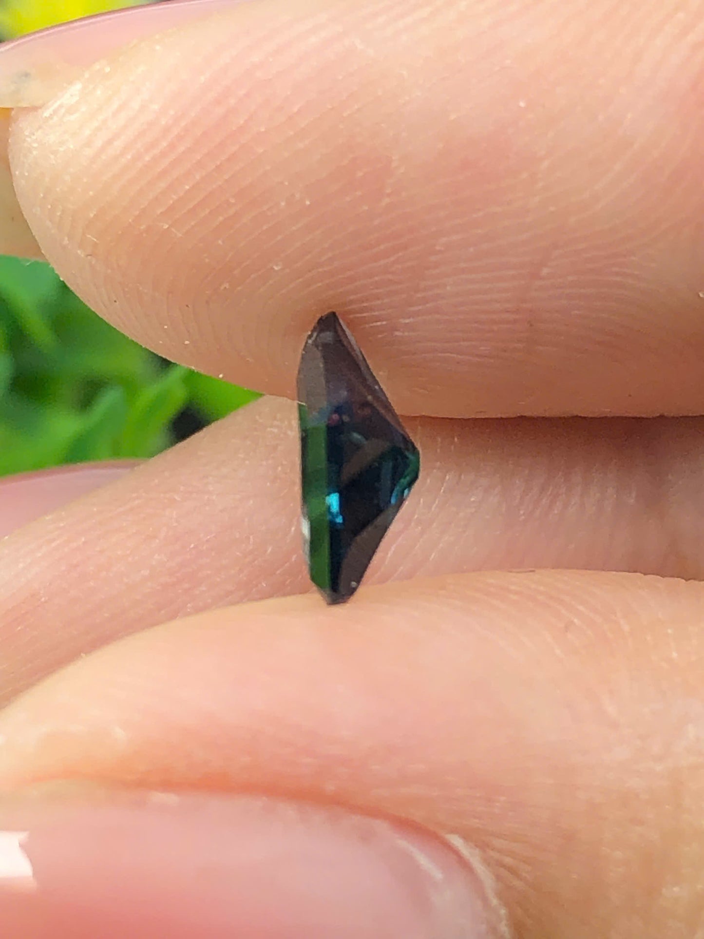 Natural concave Sapphire Phan Thiet 0.895ct_28072647HG