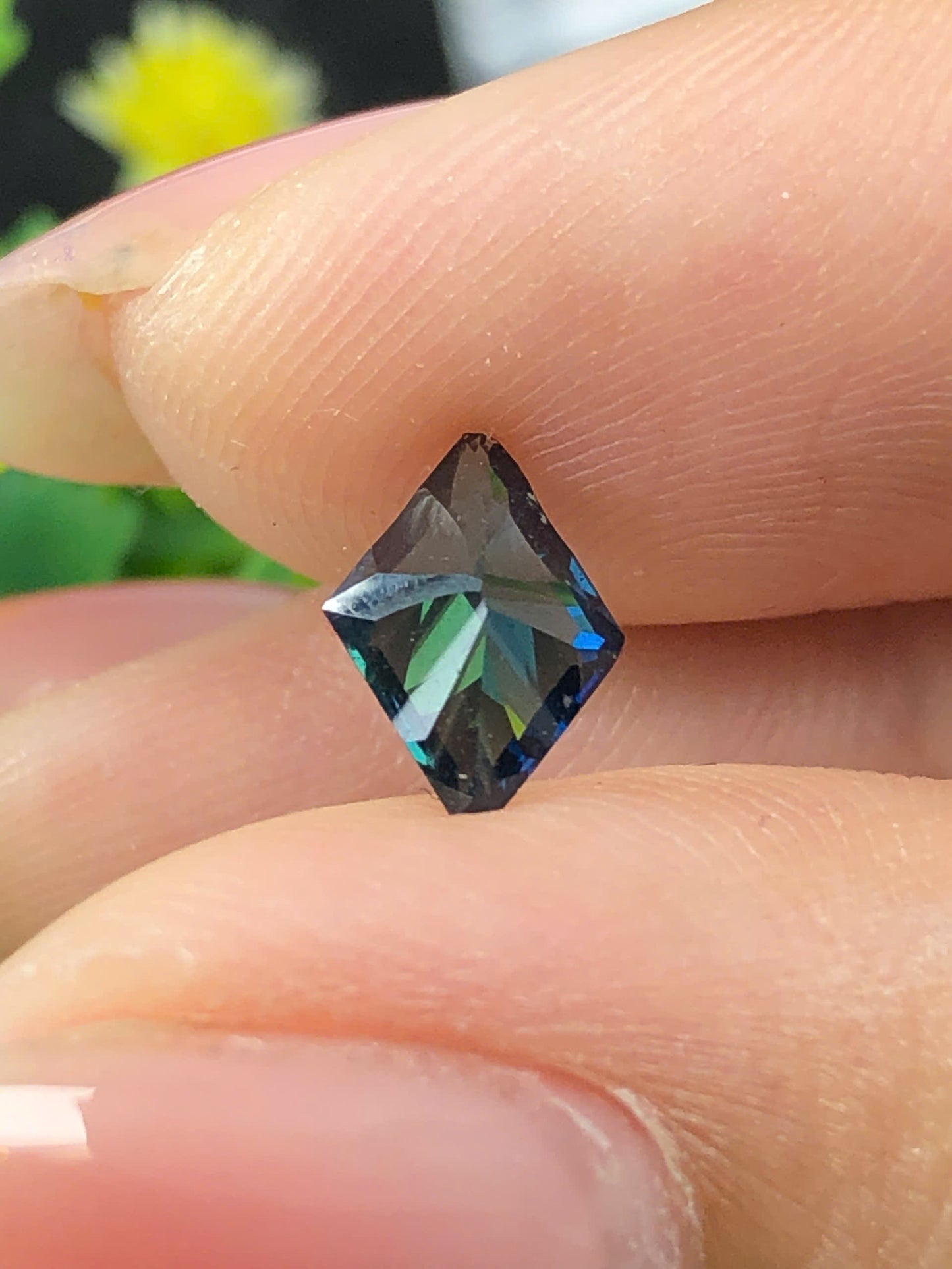 Natural concave Sapphire Phan Thiet 0.895ct_28072647HG