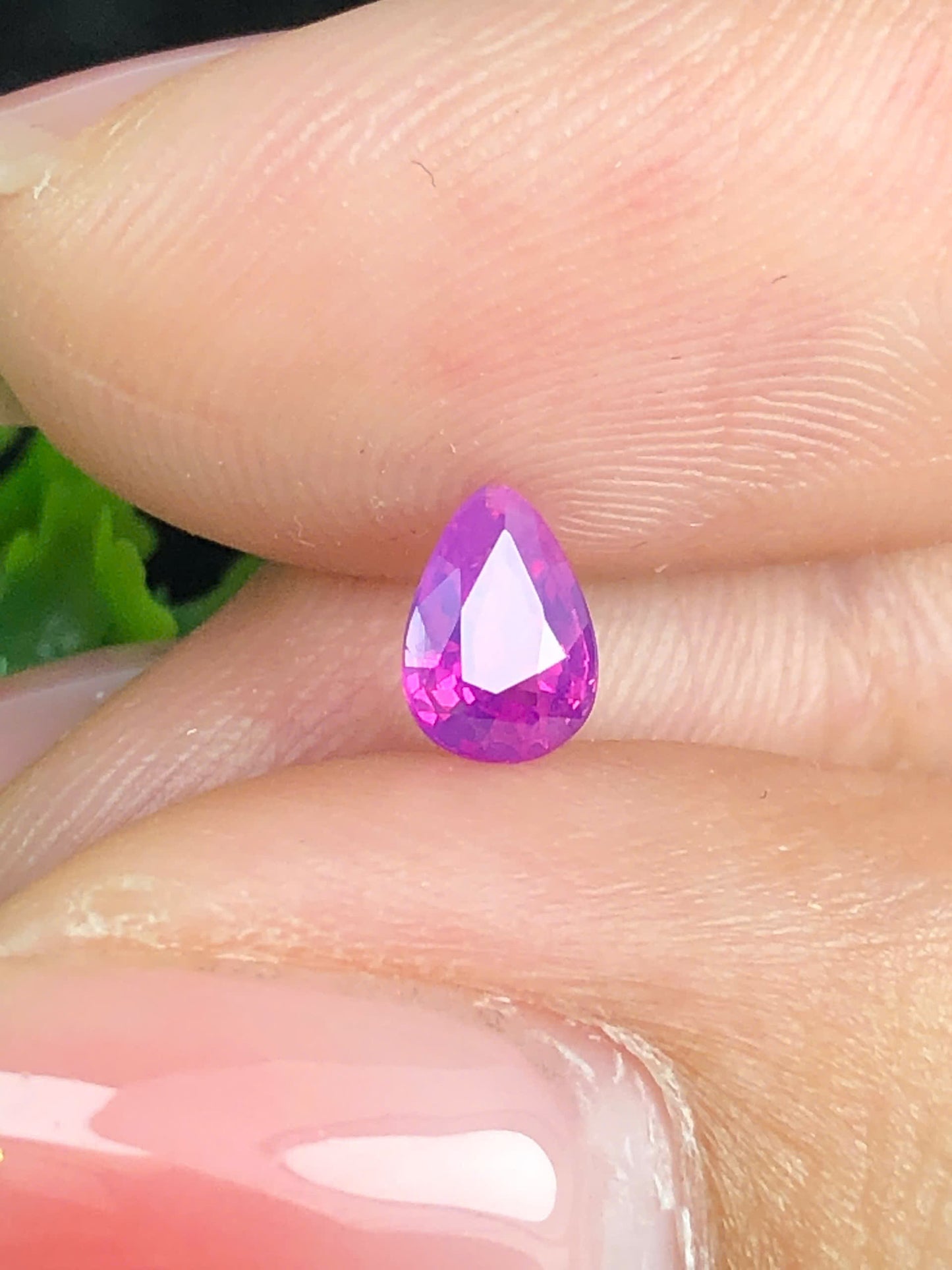 Natural hot pink milky Sapphire LucYen 0.5ct _16072606HA