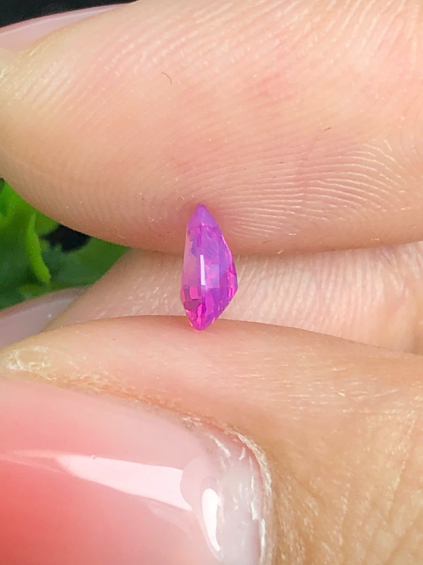 Natural hot pink milky Sapphire LucYen 0.5ct _16072606HA