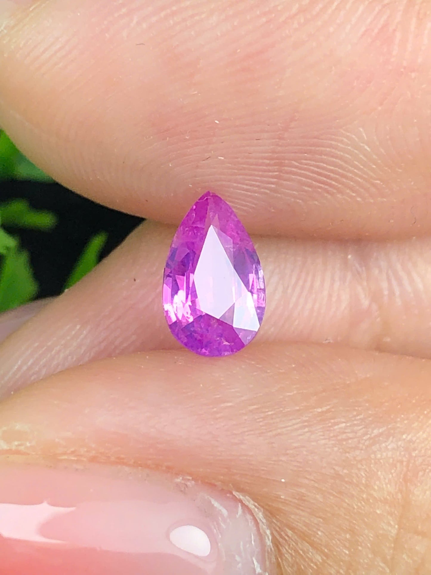 Natural hot pink milky Sapphire LucYen 0.7ct _16072609HA