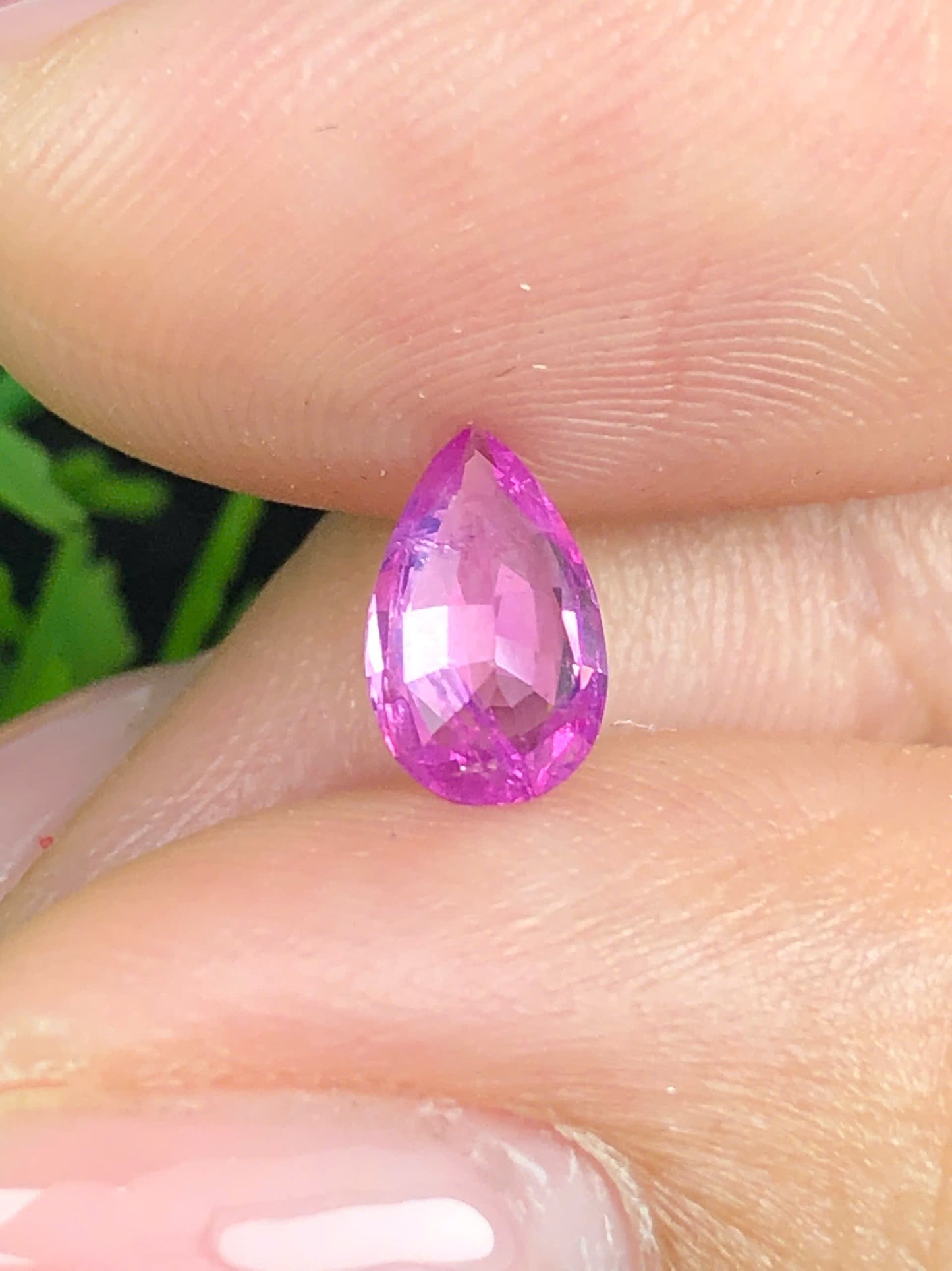 Natural hot pink milky Sapphire LucYen 0.7ct _16072609HA