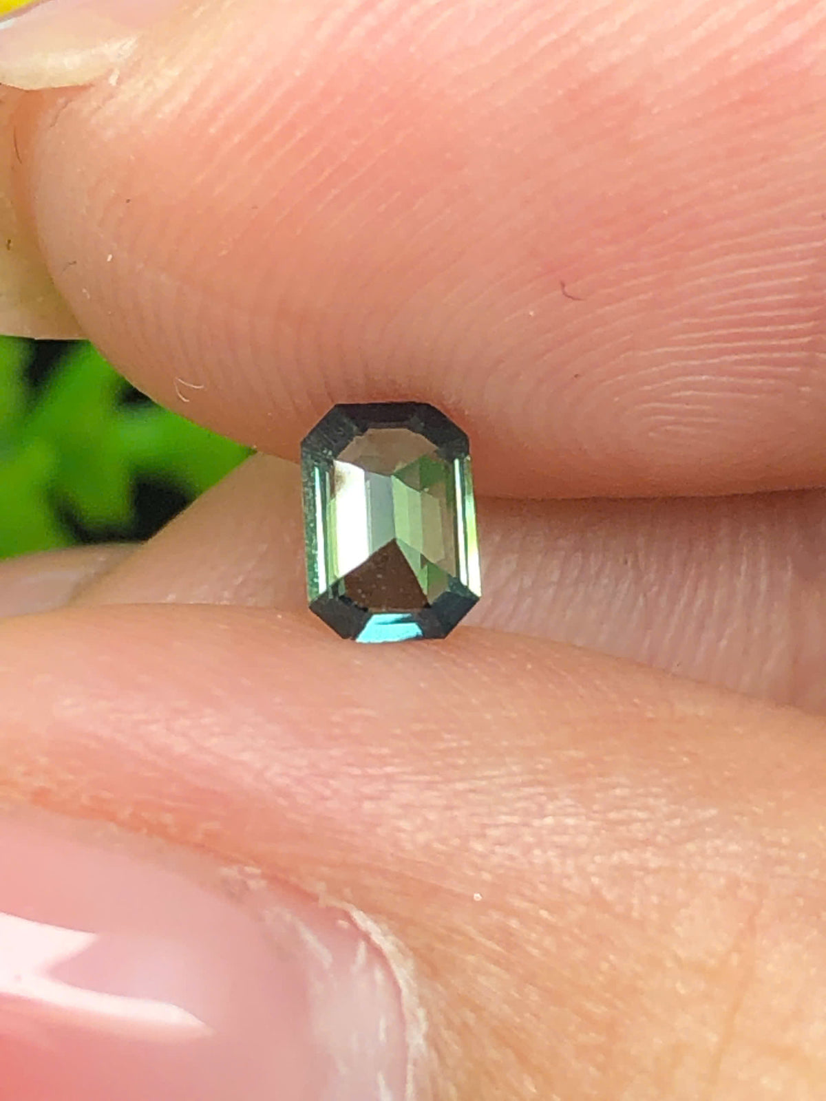 Natural green sapphire LụcYên _  29072650HU