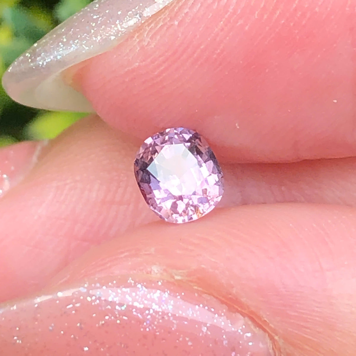 Natural purple spinel Luc Yen 0,48ct _ 010843HG