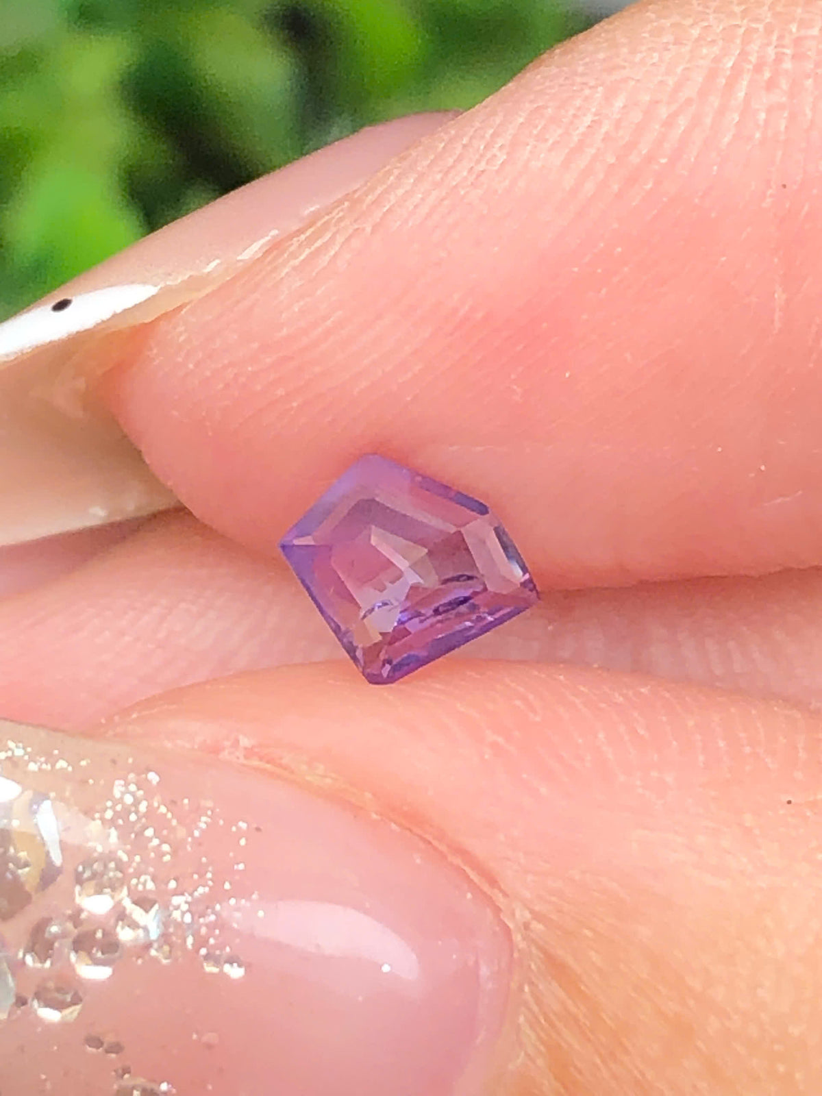 Natural purple silky Sapphire LucYen 0,41ct  _050806HG