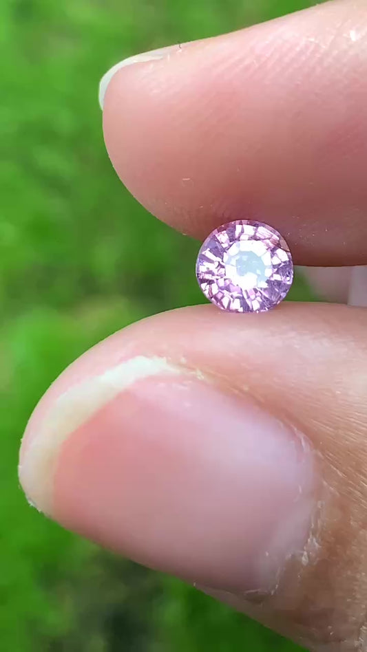 Natural Spinel VietNam 30082514