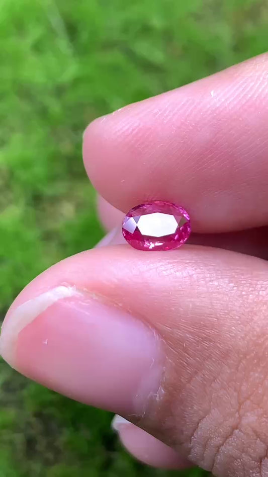 Natural Spinel VietNam 30082512