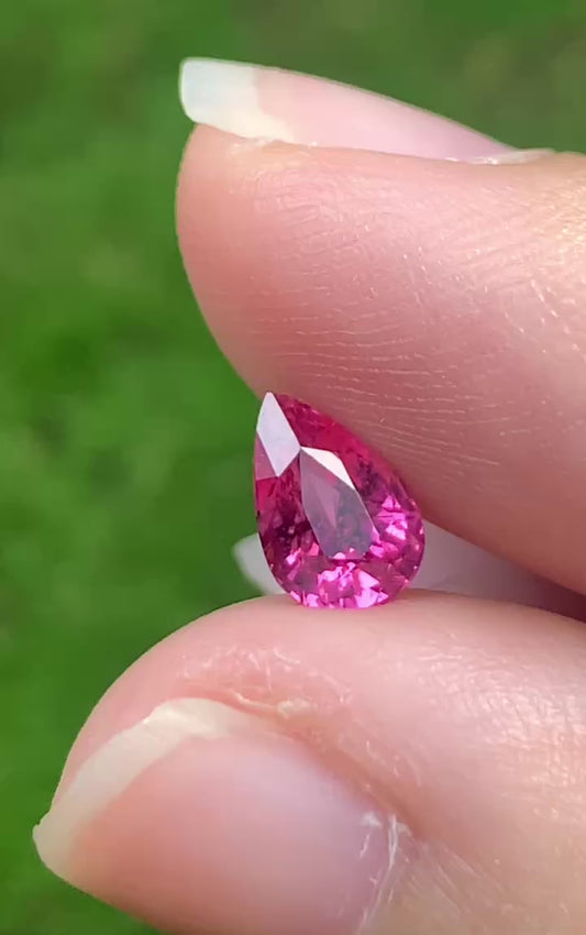 Natural Pinkish red spinel LucYen _ 14082525