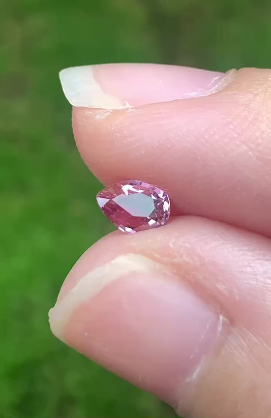 Natural Purple spinel _ 14082504