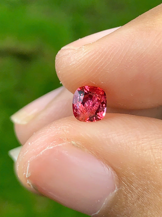 Spinel VietNam 16072532