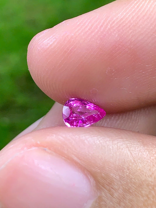 Pink Sapphire VietNam 19072535
