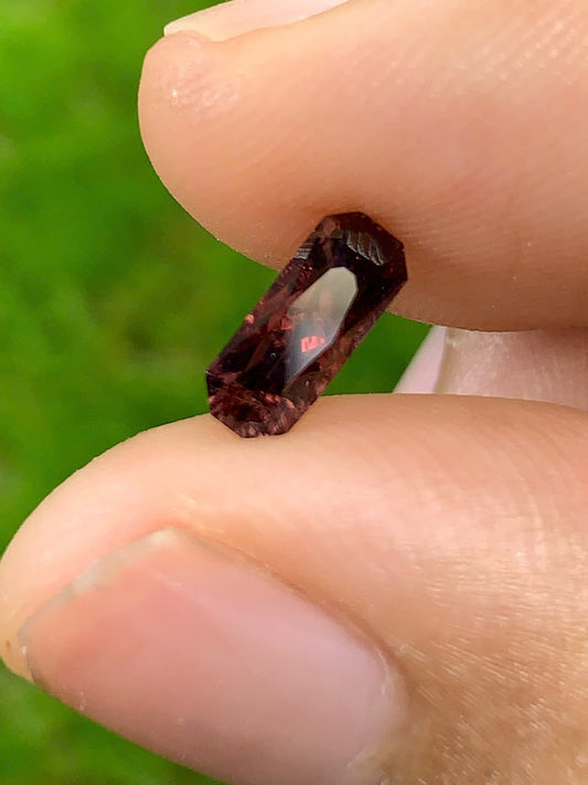 Natural pinklish purple spinel LucYen VietNam 01082505
