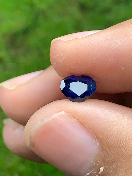 Natural Blue Sapphire VietNam 06082502