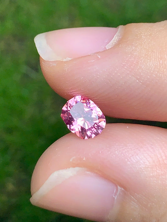Natural Spinel LucYen VietNam 07082510