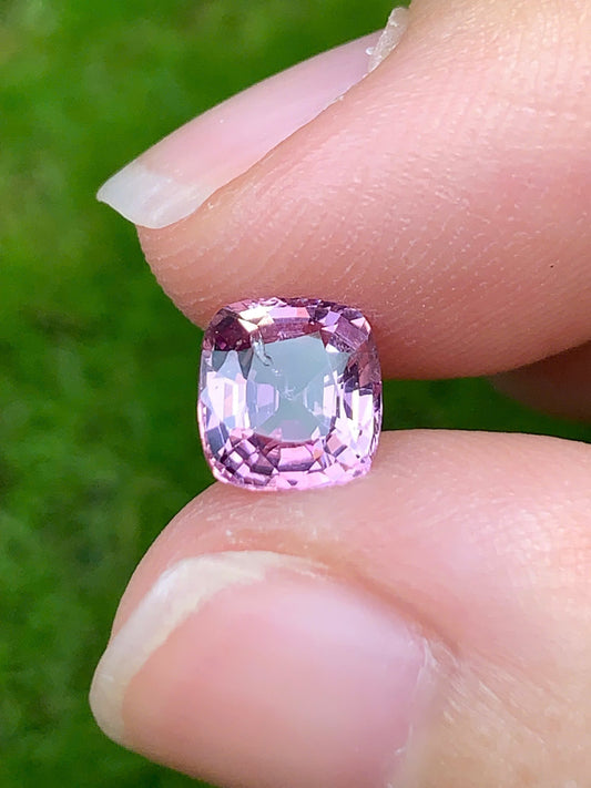 Natural Purple Spinel VietNam 09082504