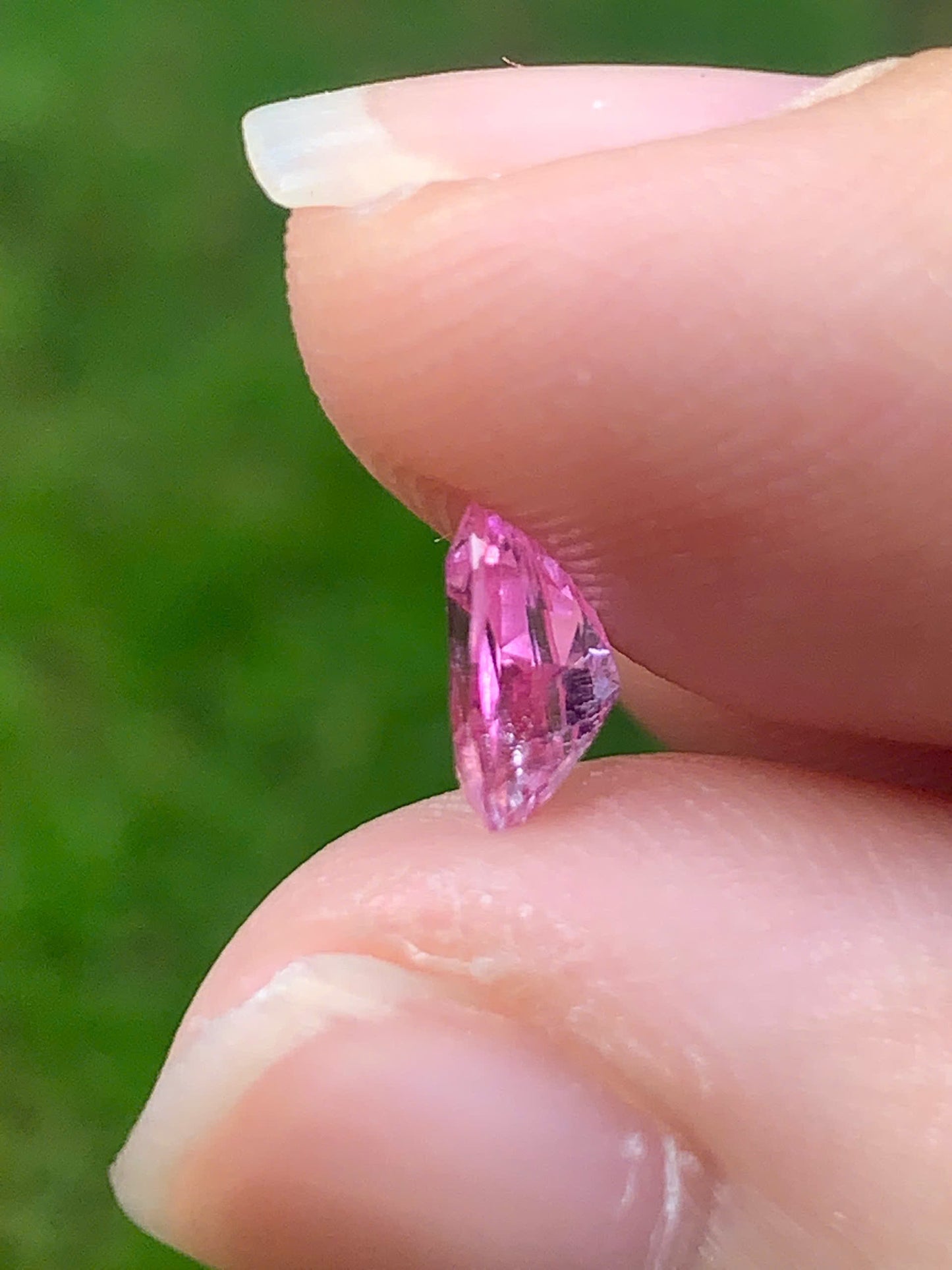 Natural Spinel VietNam 14082529