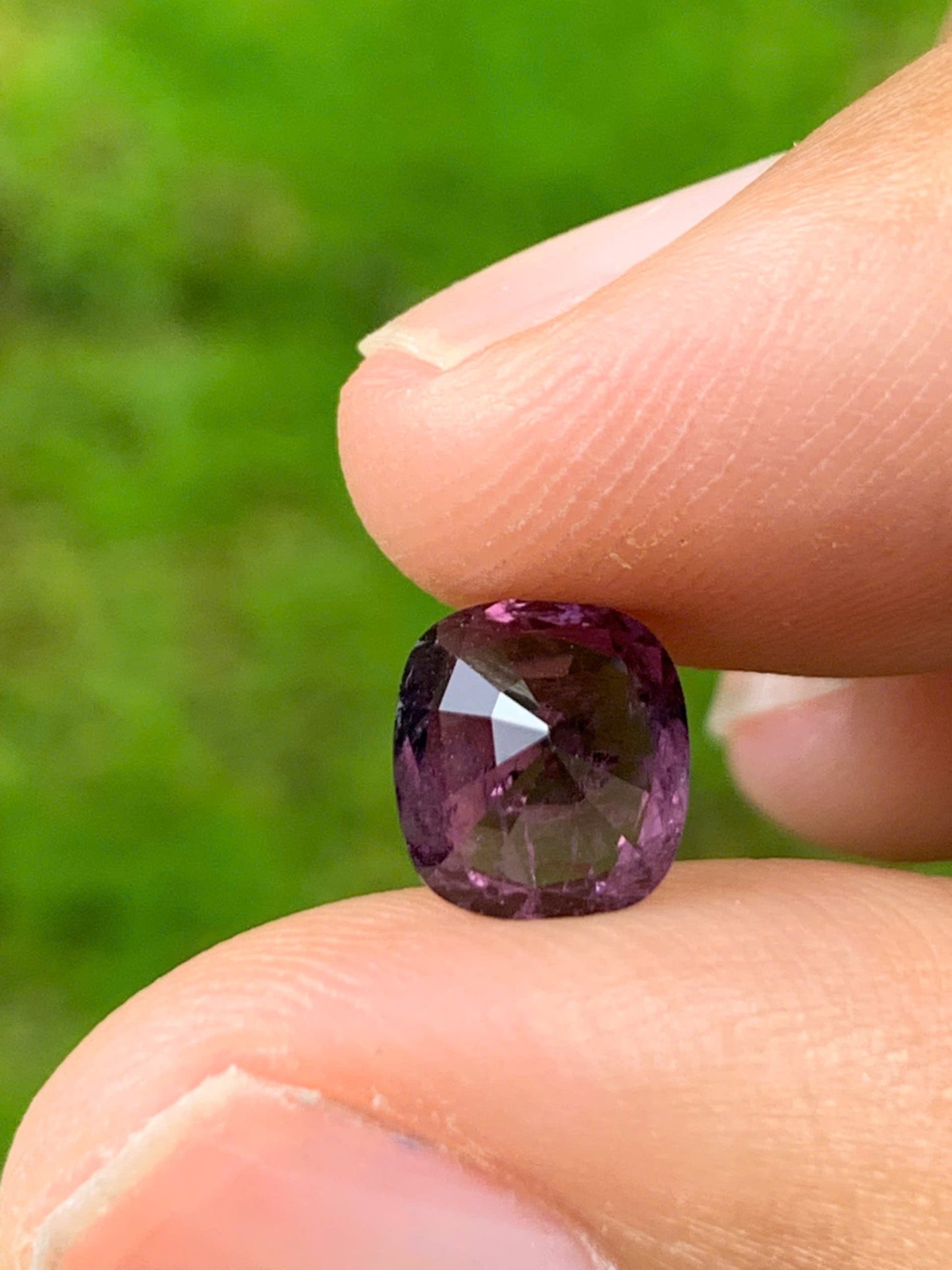 Natural Spinel VietNam 15082501