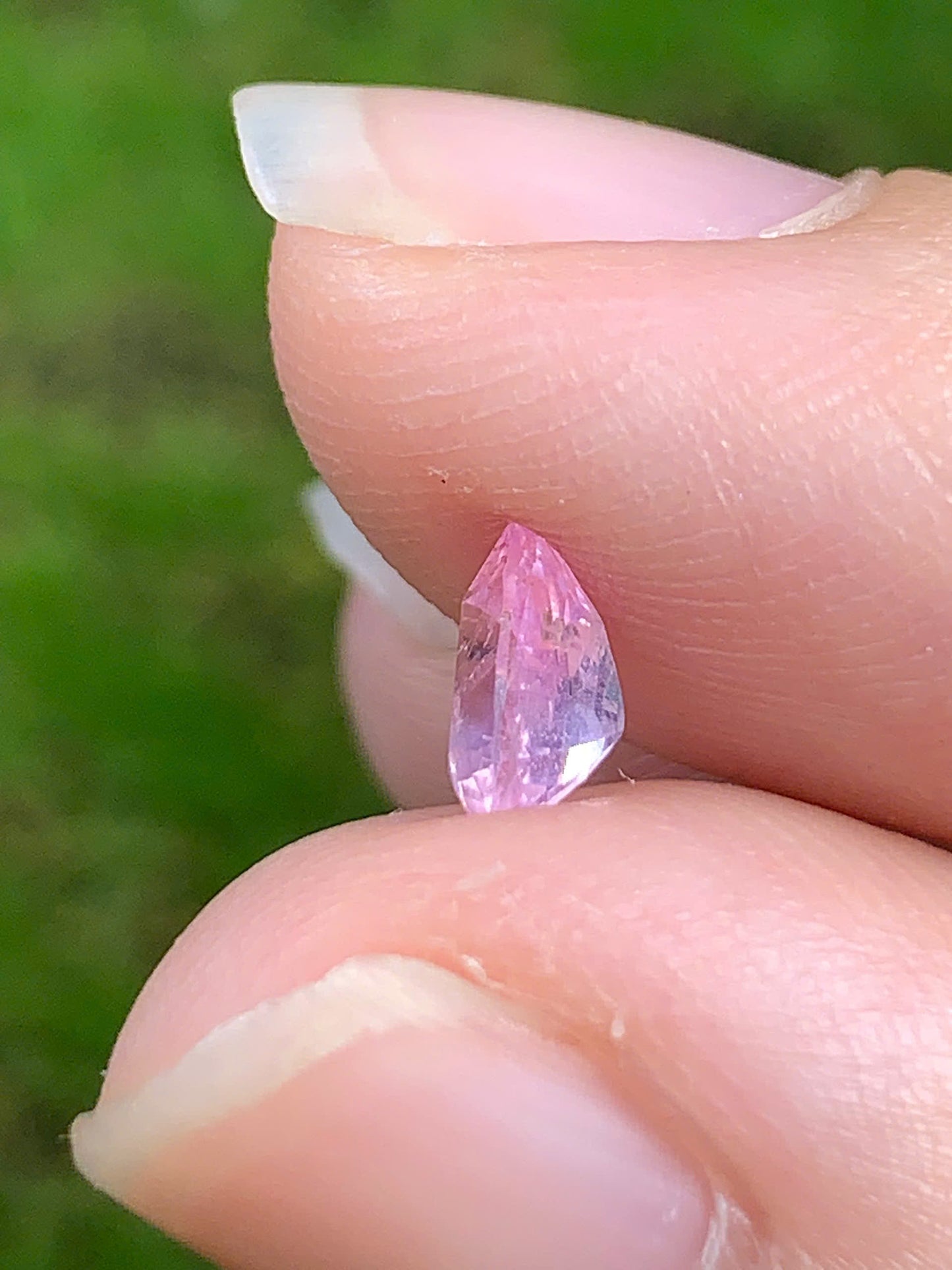 Natural Sapphire VietNam 16082511