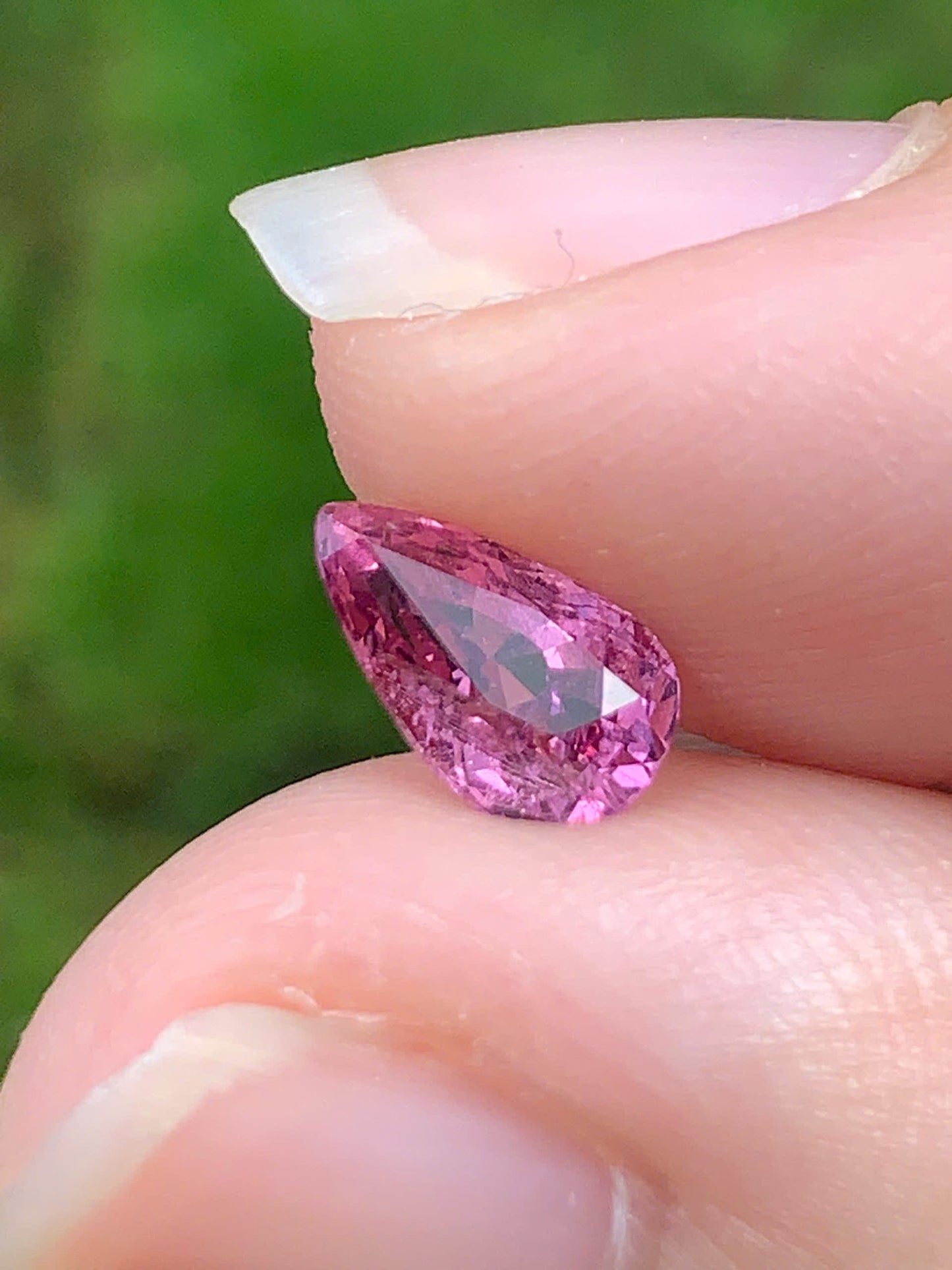 Natural Purplish Pink spinel LucYen _ 16082517