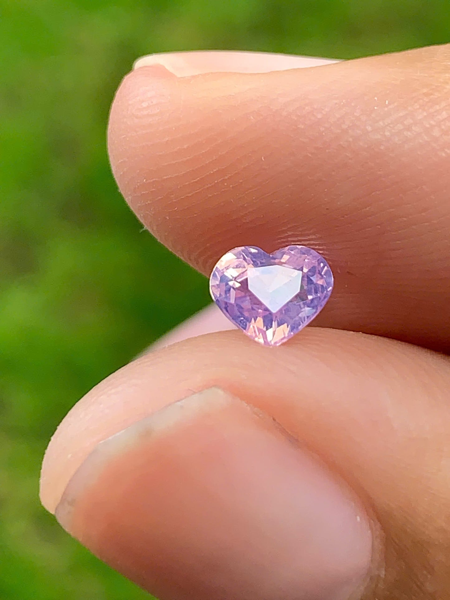 Natural pink heart sapphire LucYen _ 18082509