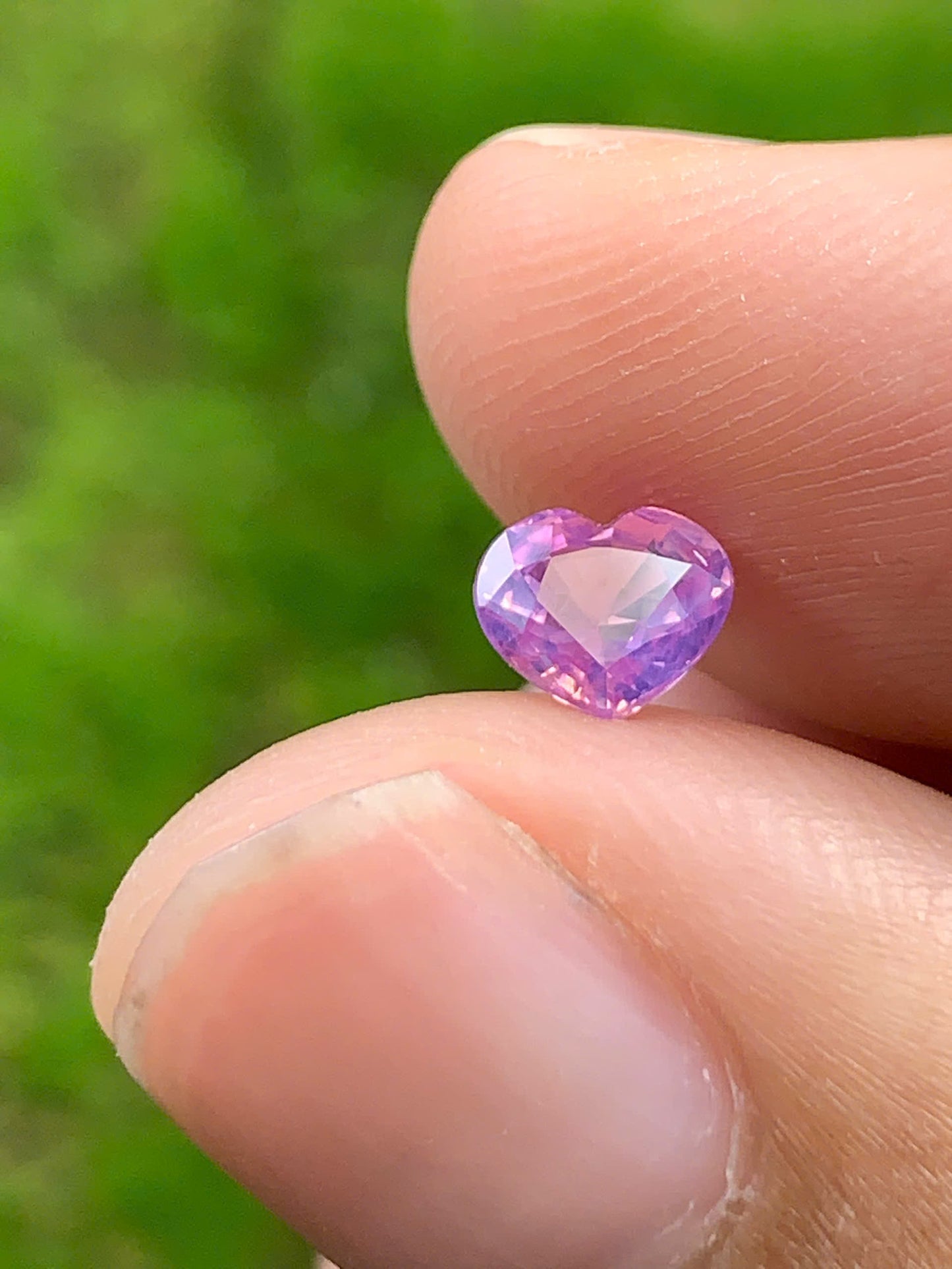 Natural pink heart sapphire LucYen _ 18082510
