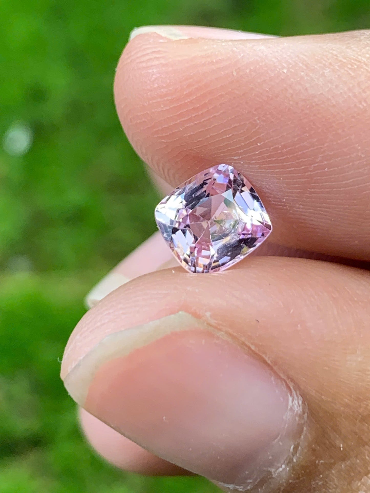 Natural Pink spinel _ 28082510