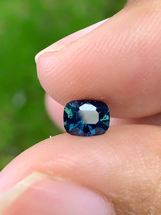 Natural Sapphire VietNam 28082537