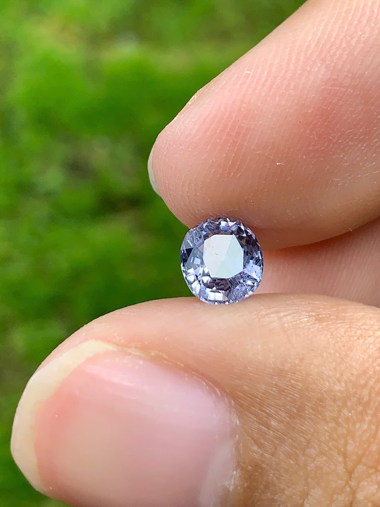 Natural Spinel VietNam 28082540