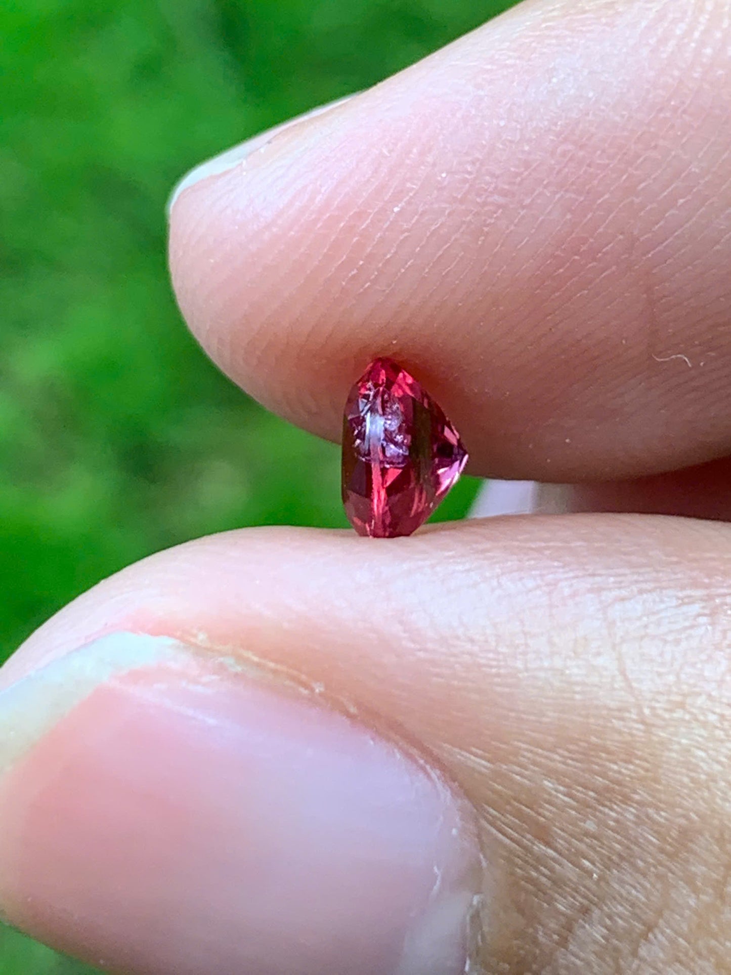 Natural orangish red spinel LucYen 0.43ct - 30082515
