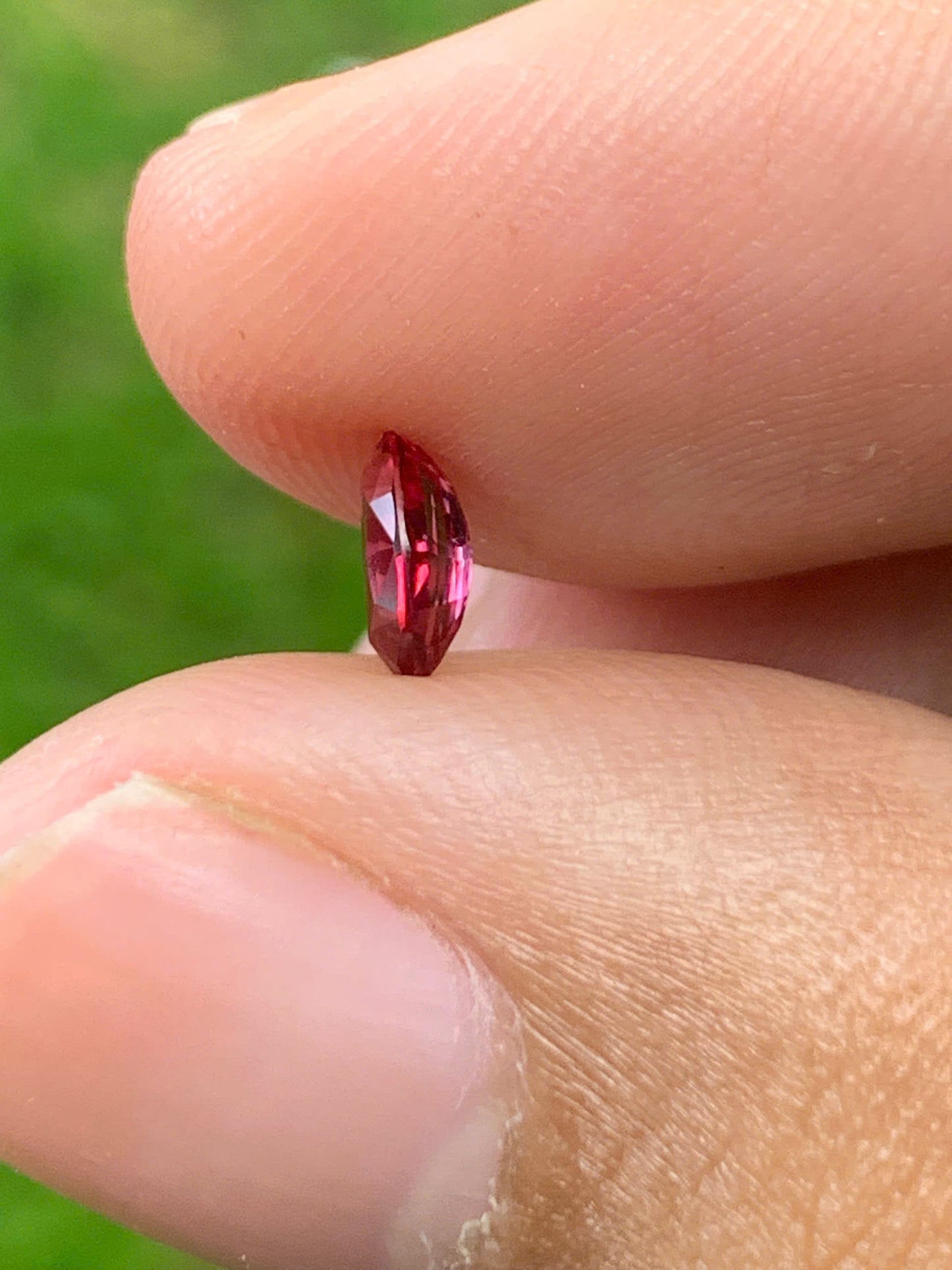 Natural Red Spinel LucYen VietNam 01092504