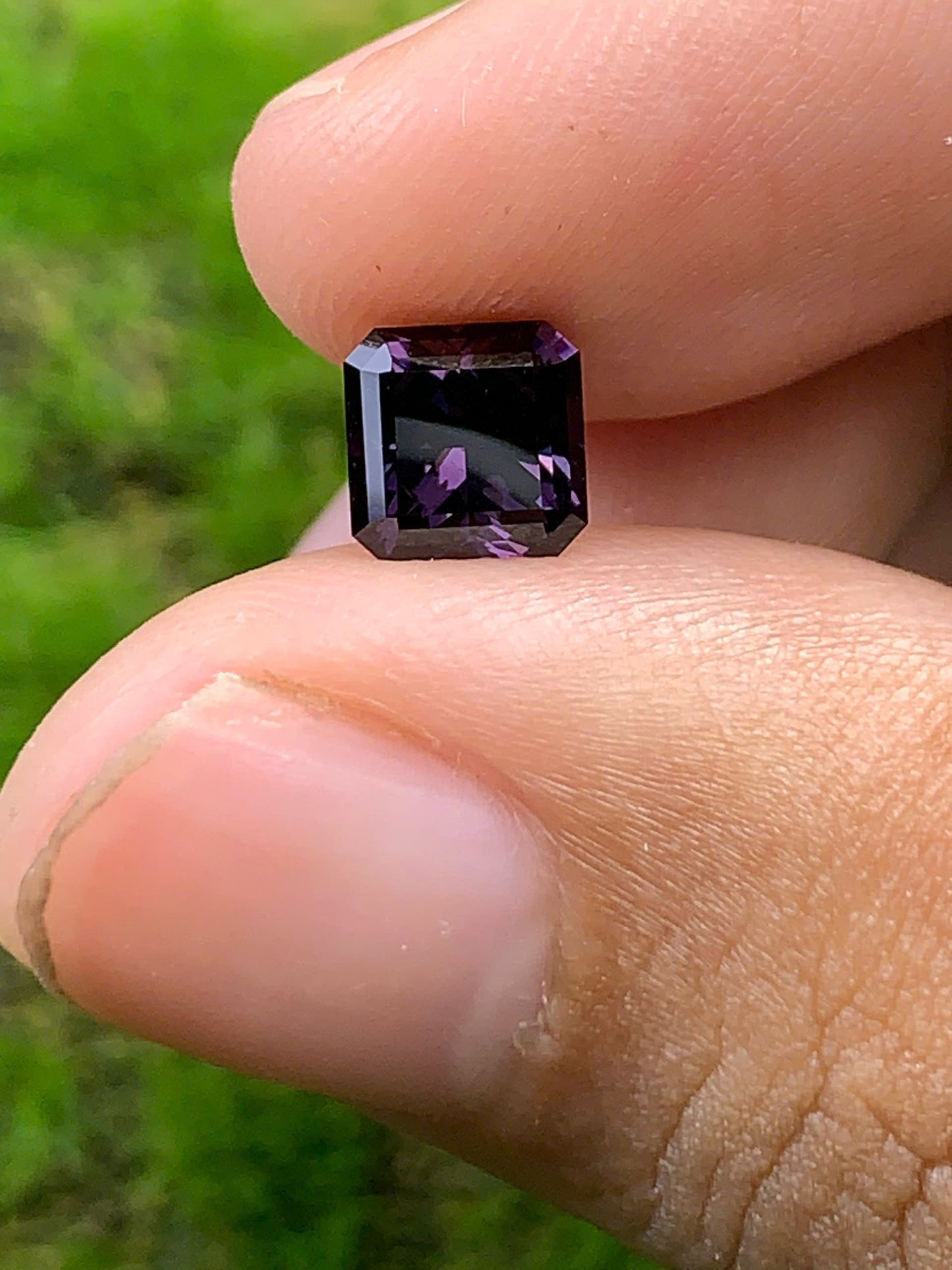 Natural Purple Spinel LucYen VietNam 01092517