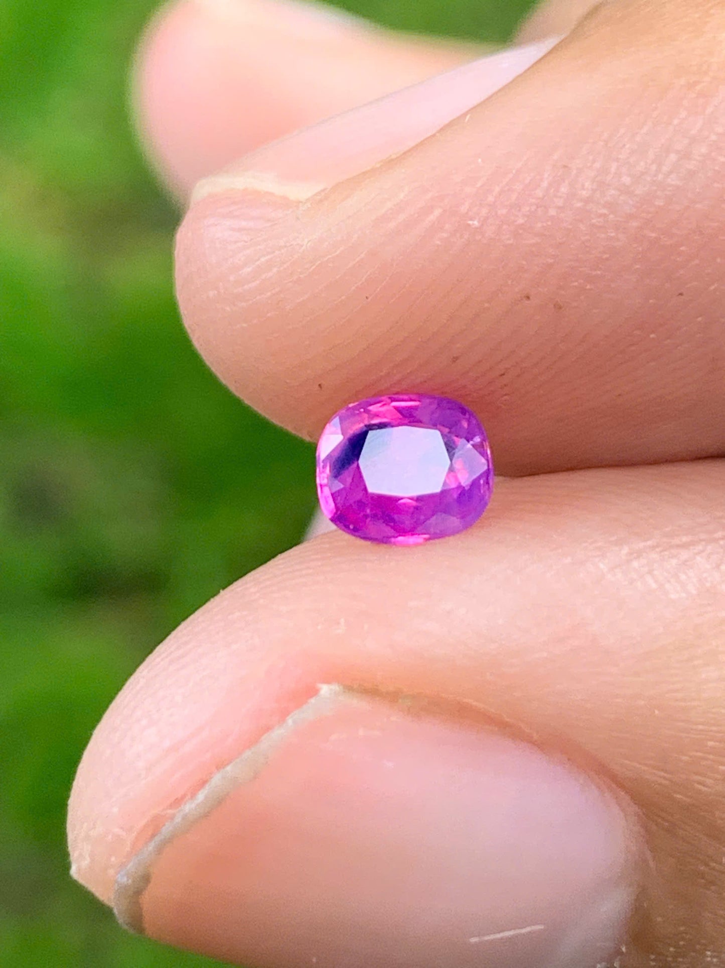 Natural Pink Sapphire VietNam 01092518