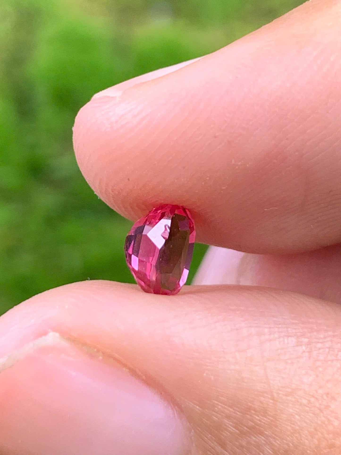 Natural Pinkish Red Spinel LucYen VietNam 0409214