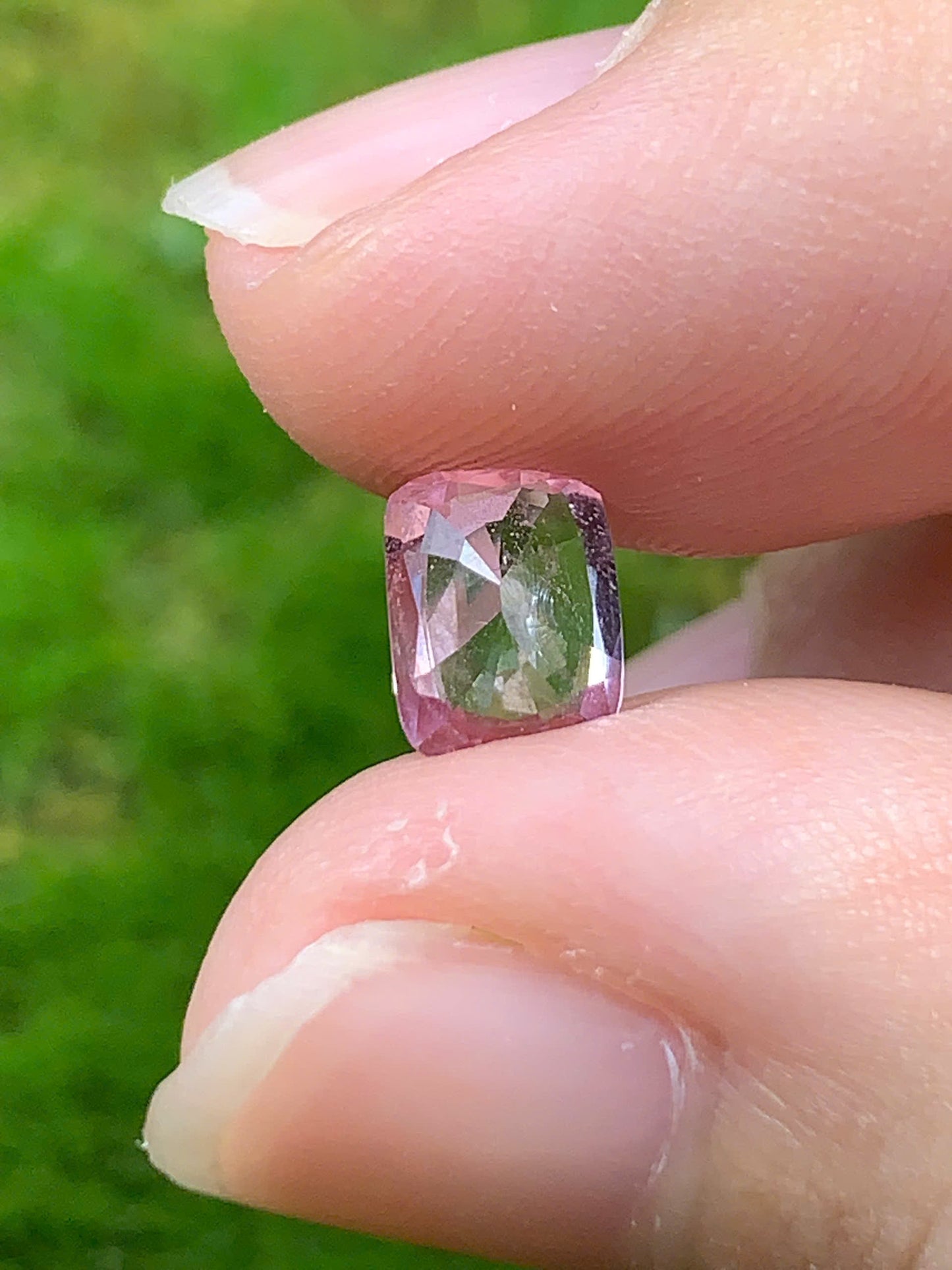Natural Spinel LucYen 0.93ct - 05092510