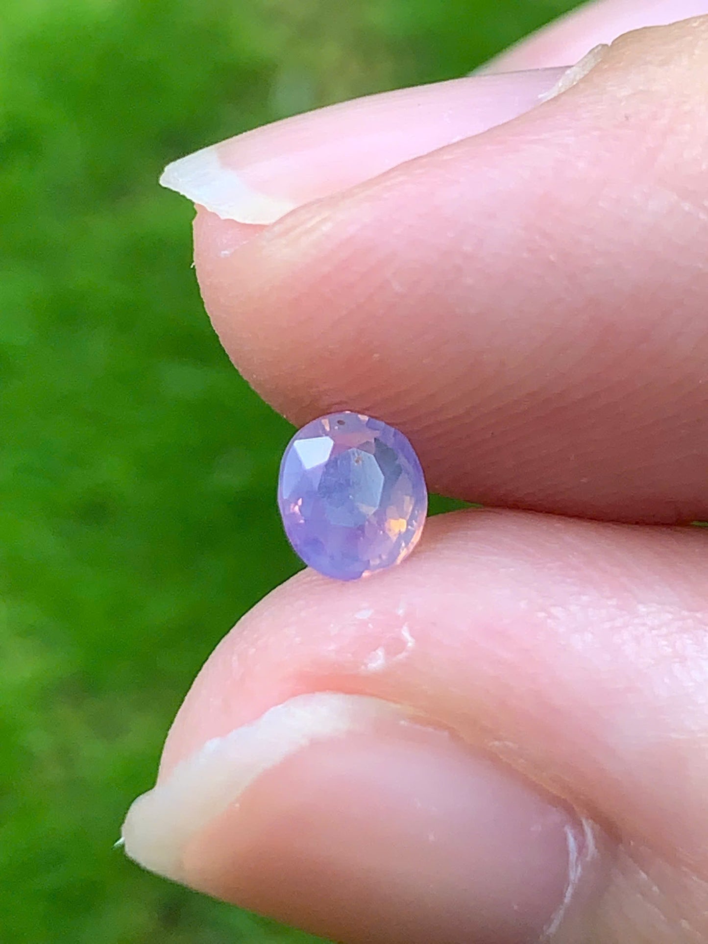 Natural Lavender Sapphire Luc Yen 0.38ct - 05092509