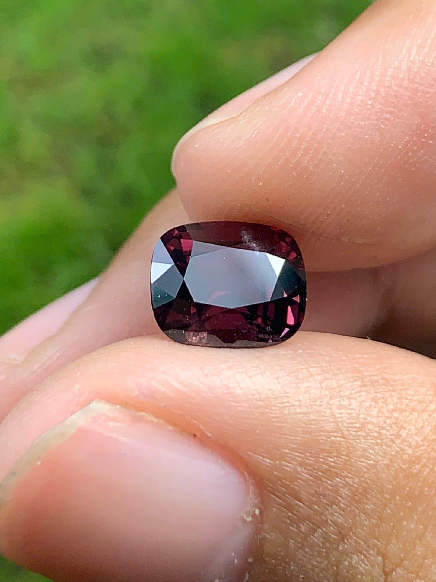 Natural Spinel LucYen 2.56ct - 06092523