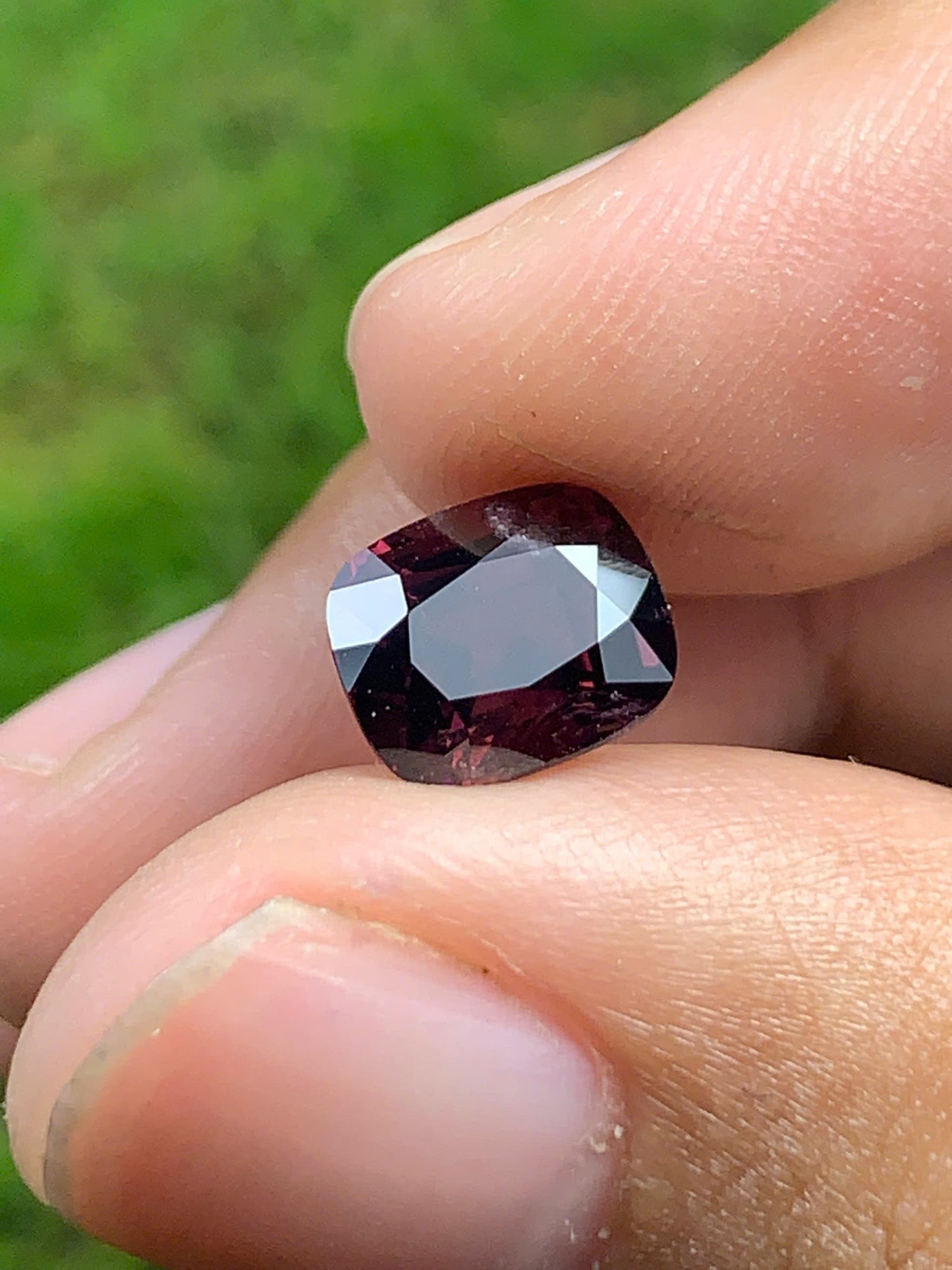 Natural Spinel LucYen 2.56ct - 06092523