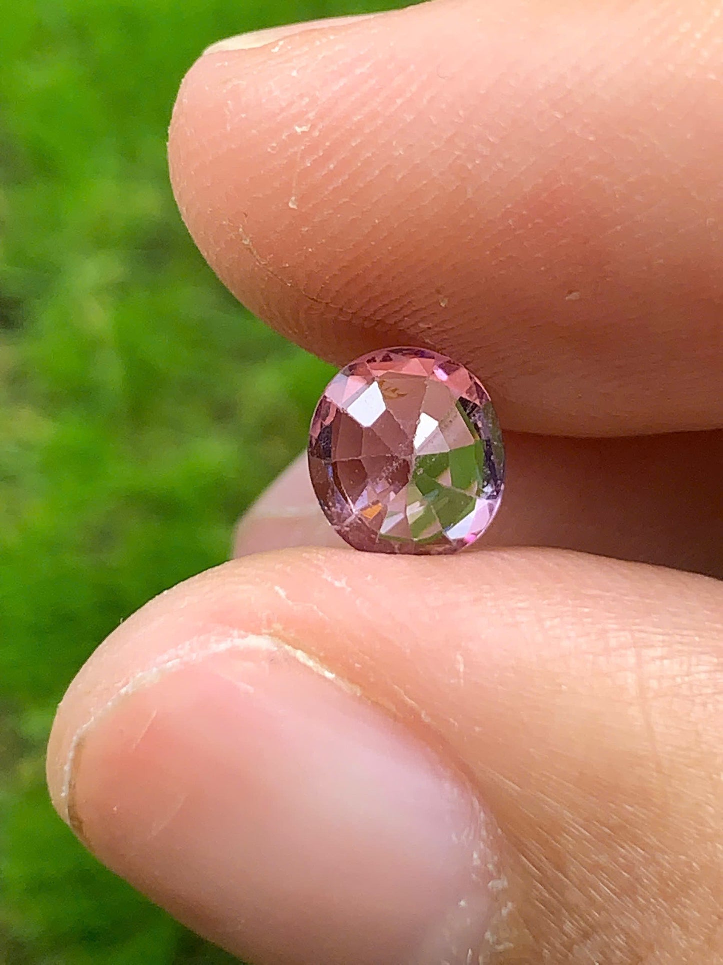 Natural pink spinel LucYen 0.82ct - 10092507