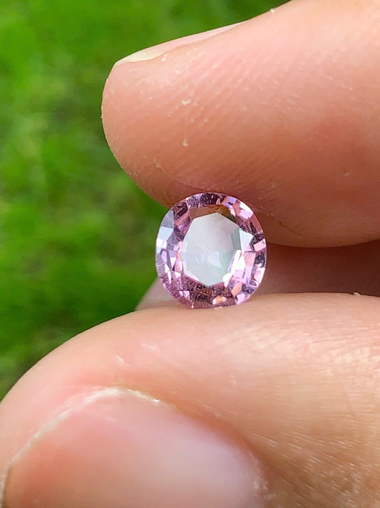 Natural pink spinel LucYen 0.82ct - 10092507