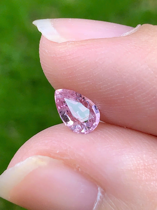 Natural light purple spinel LucYen 0.60ct - 10092537