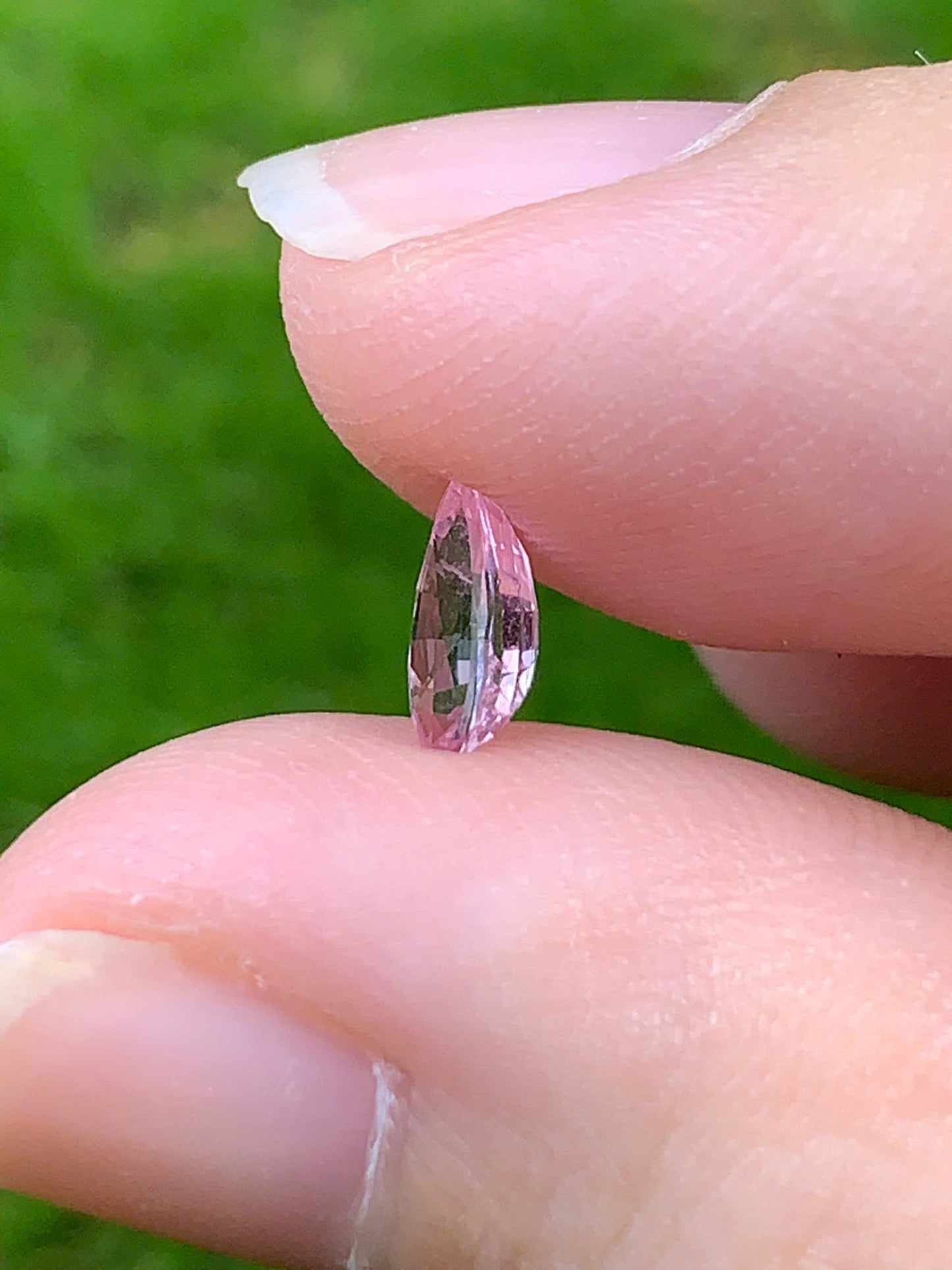 Natural light purple spinel LucYen 0.60ct - 10092537