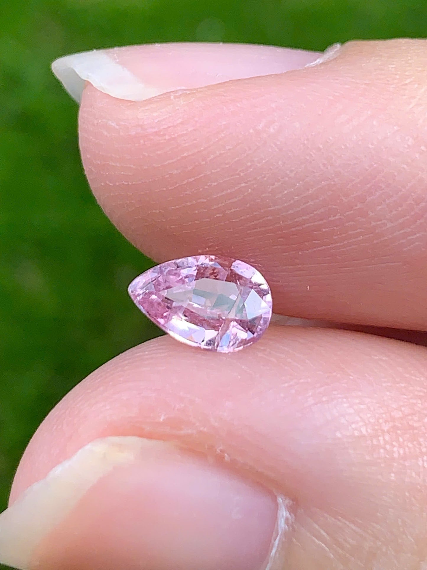 Natural light purple spinel LucYen 0.60ct - 10092537