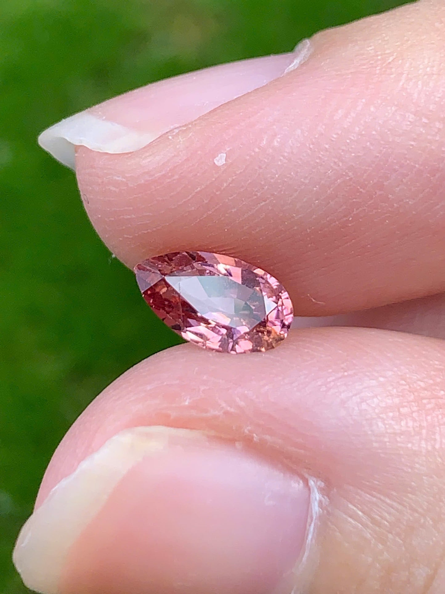 Natural spinel LucYen 0.69ct - 10092539