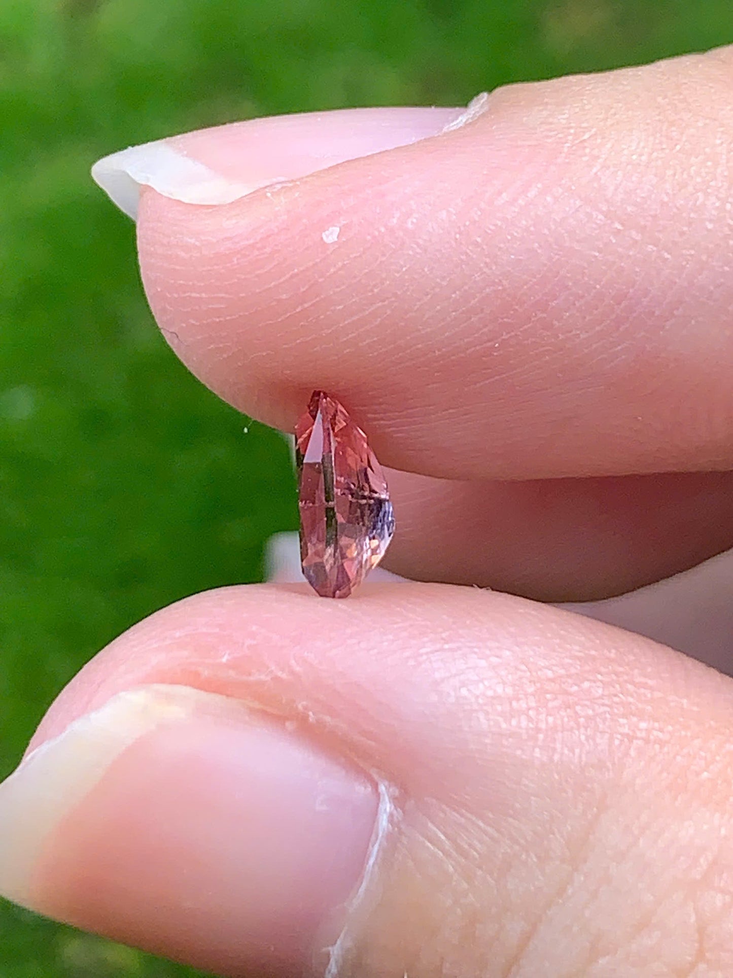 Natural spinel LucYen 0.69ct - 10092539