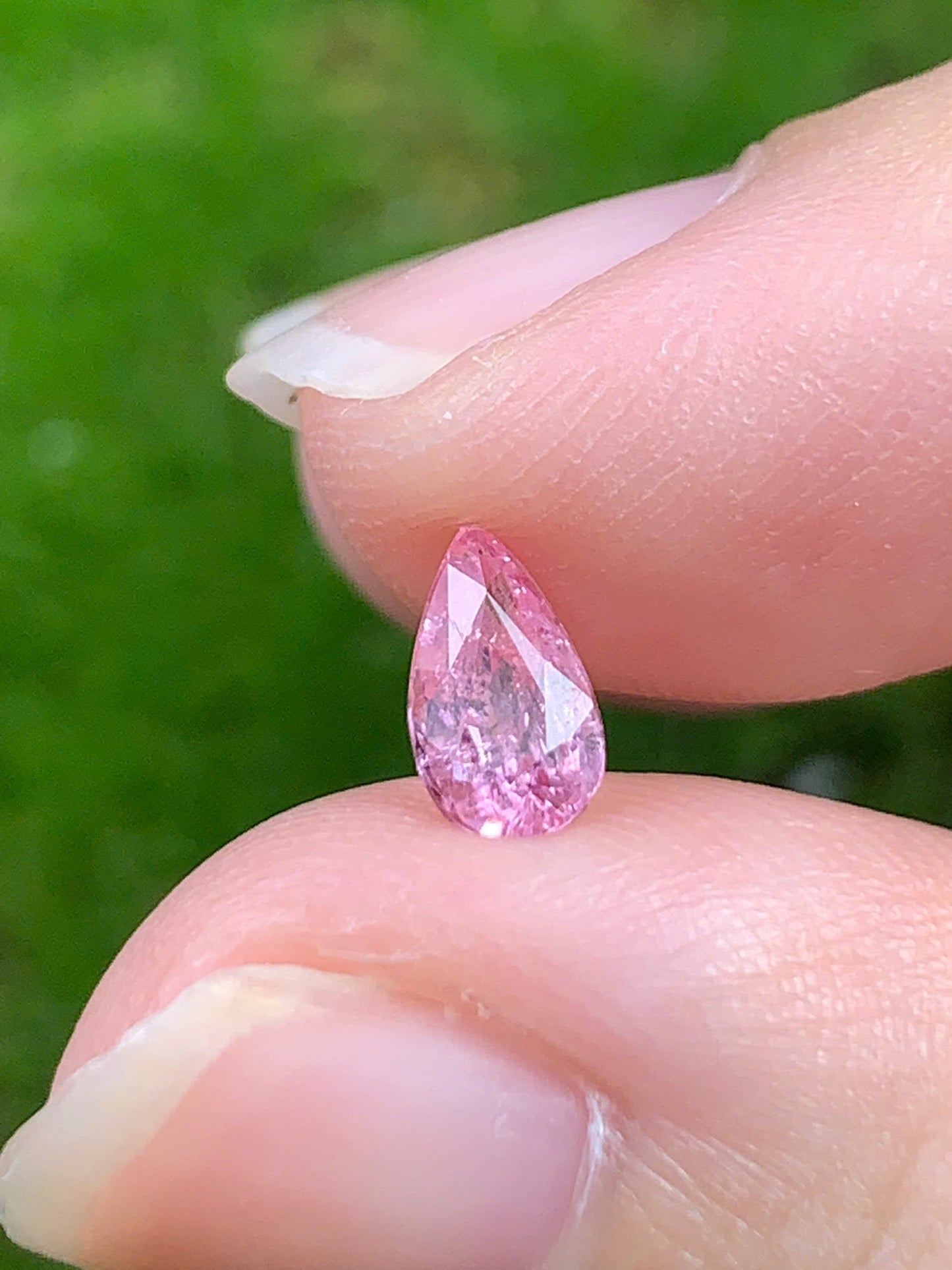 Natural pink spinel LucYen 0.7ct - 11092506